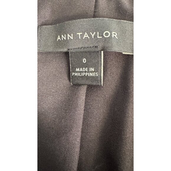 Ann Taylor Size 0 Black Two-Button Blazer Rayon/Polyester/Spandex - Picture 4 of 16